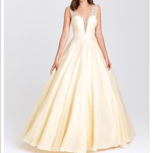 Madison James 16-376 Formal Champagne Dress-Size 10